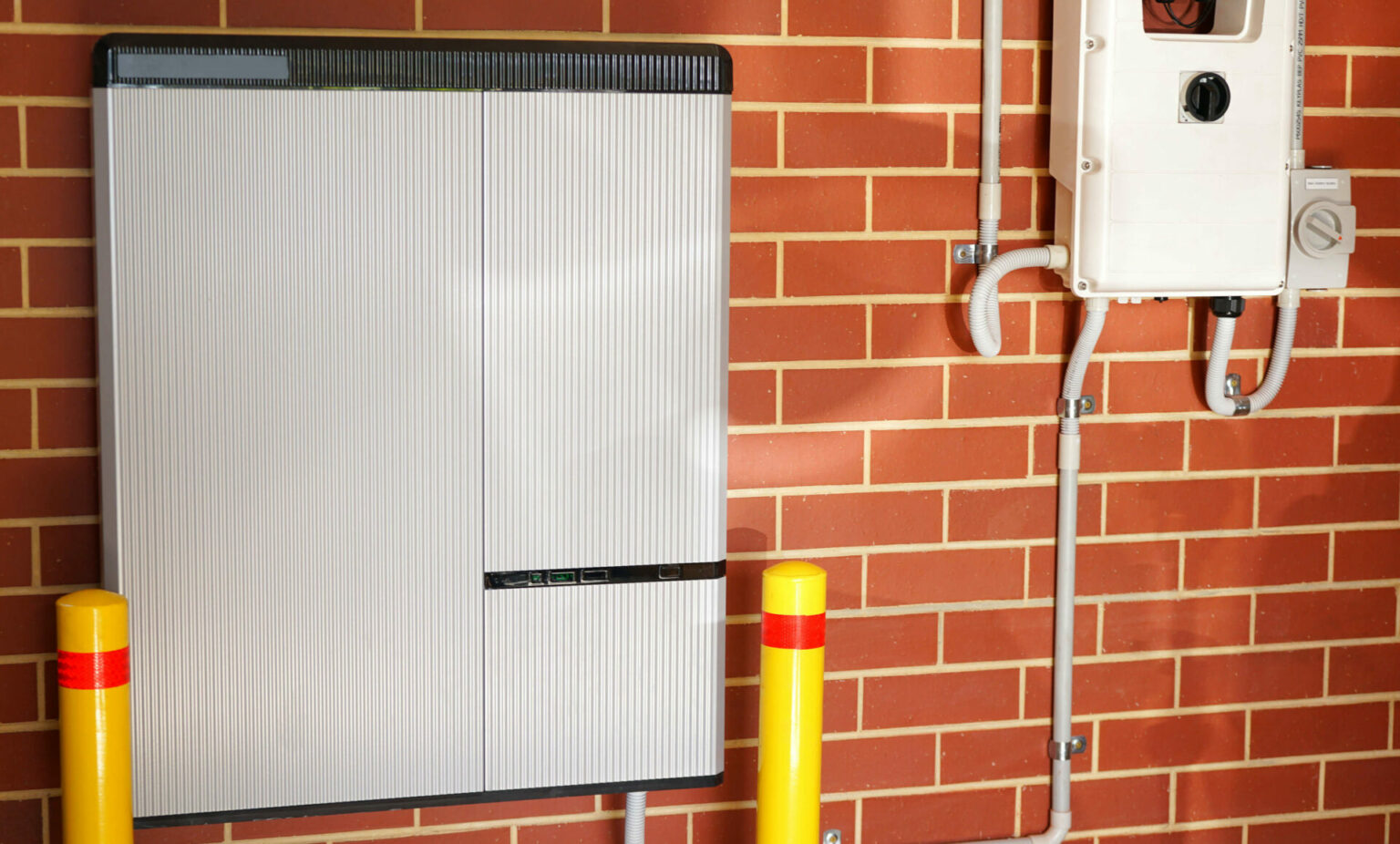 Solar Battery Prices & Sizes in Australia Solar Market